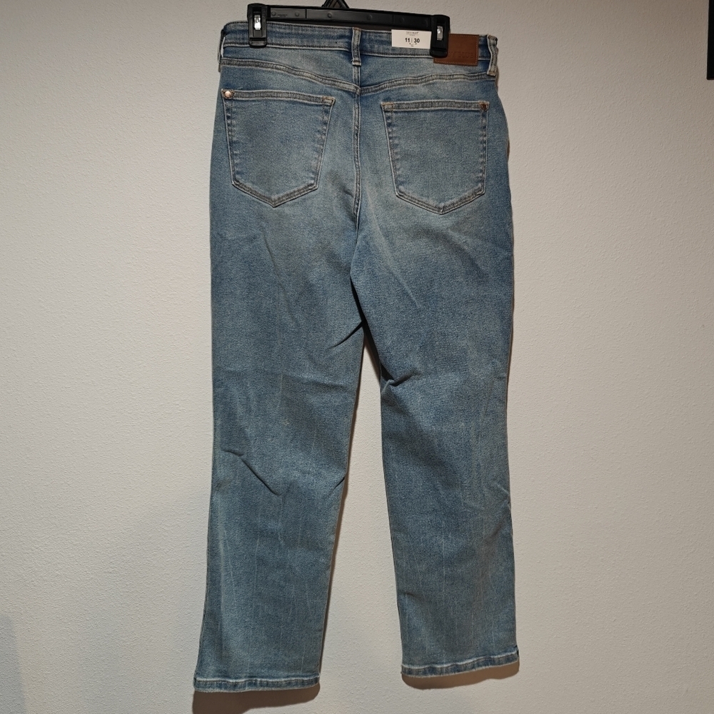 NWT Judy Blue Vintage Straight Leg Jeans 11 / 30 High Rise Mid Wash - Picture 3 of 9